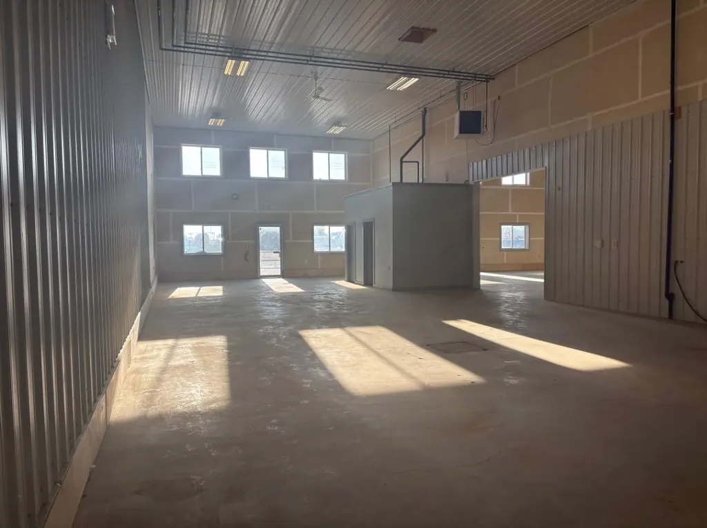 4314 41 Street Camrose AB T4V 4E5