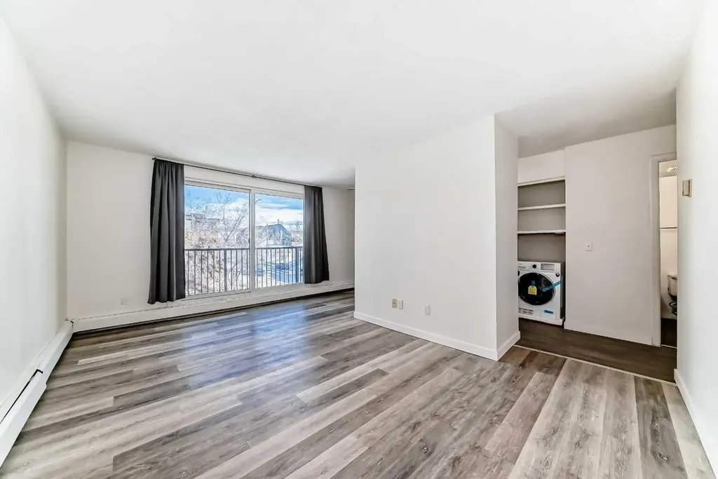 1703 11 Avenue SW Calgary AB T3C 0N5