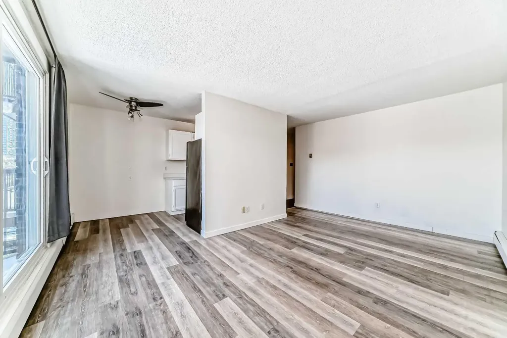 1703 11 Avenue SW Calgary AB T3C 0N5