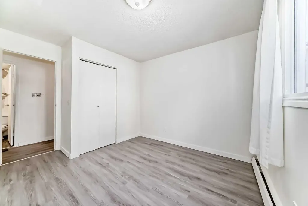 1703 11 Avenue SW Calgary AB T3C 0N5
