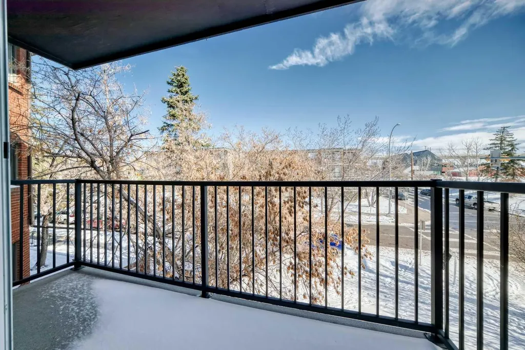 1703 11 Avenue SW Calgary AB T3C 0N5