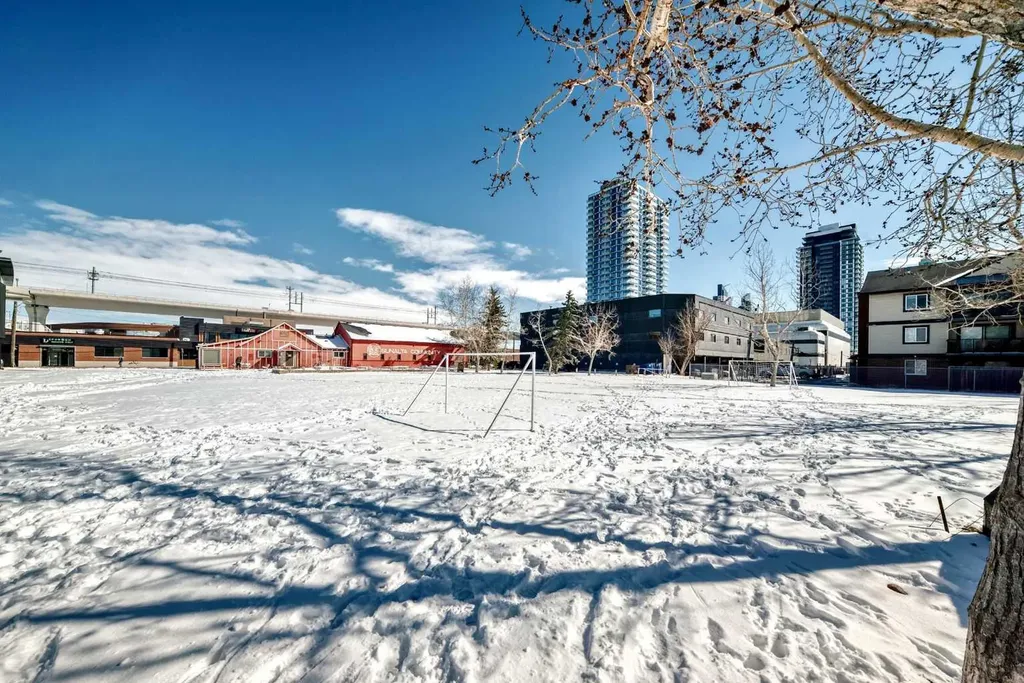 1703 11 Avenue SW Calgary AB T3C 0N5