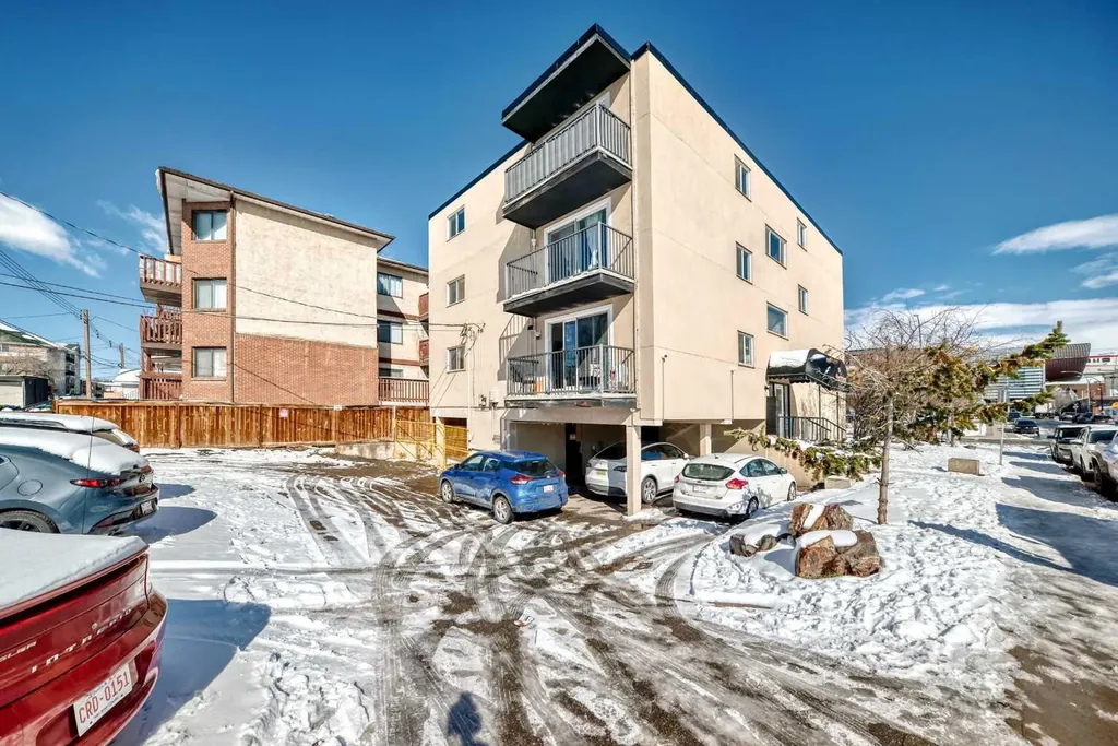 1703 11 Avenue SW Calgary AB T3C 0N5
