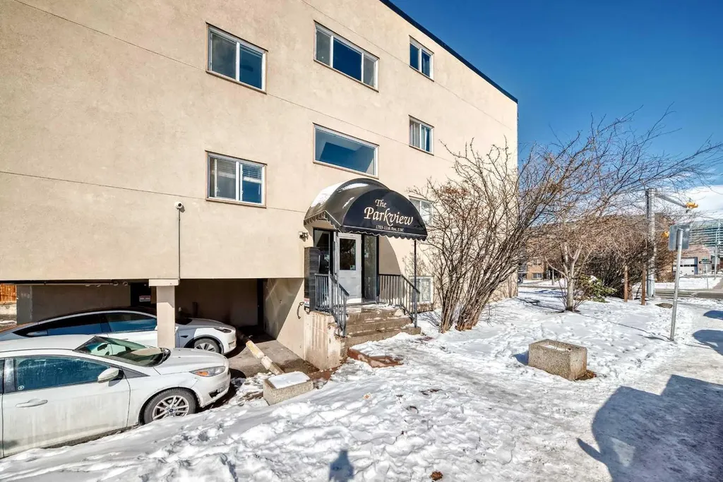 1703 11 Avenue SW Calgary AB T3C 0N5