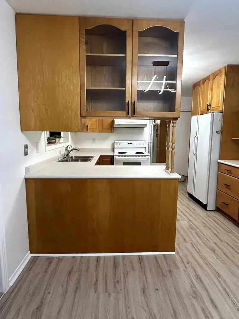 1614 3 Avenue Wainwright AB T9W1J3
