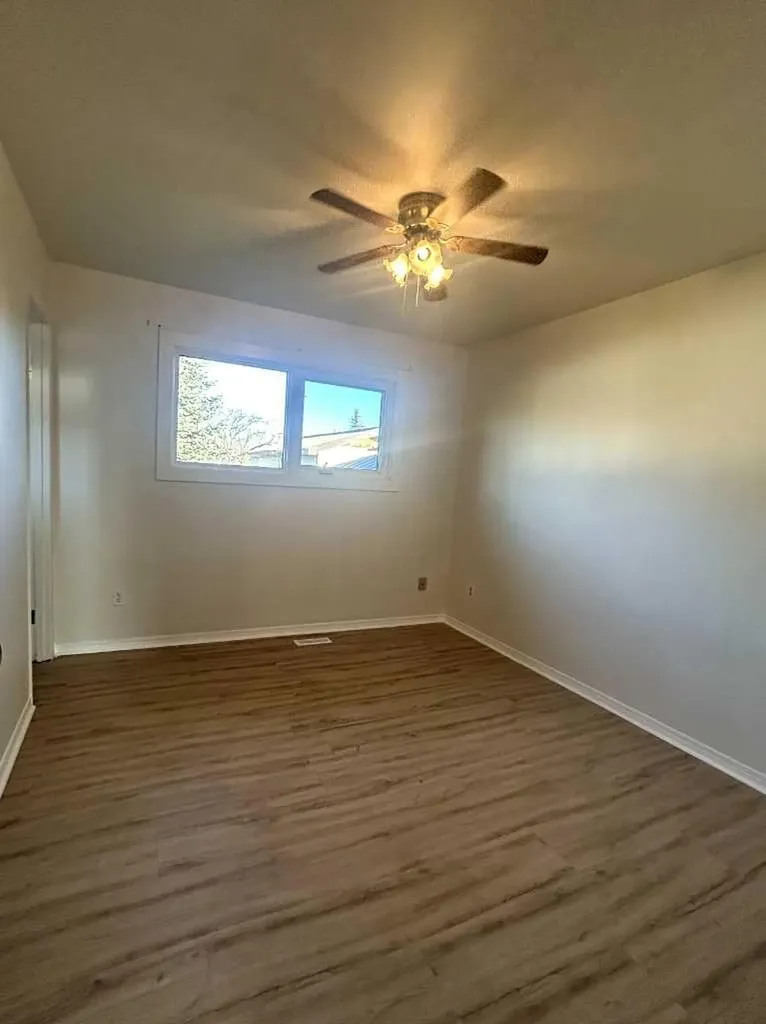 1614 3 Avenue Wainwright AB T9W1J3