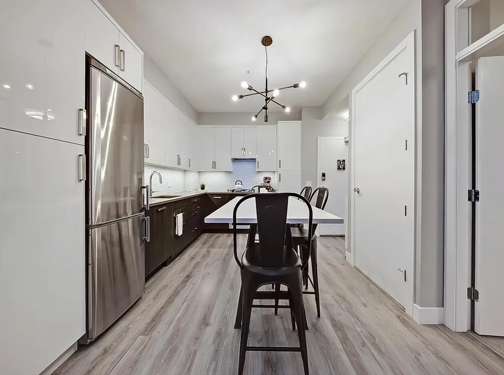 1521 26 Avenue SW Calgary AB T2T1C4