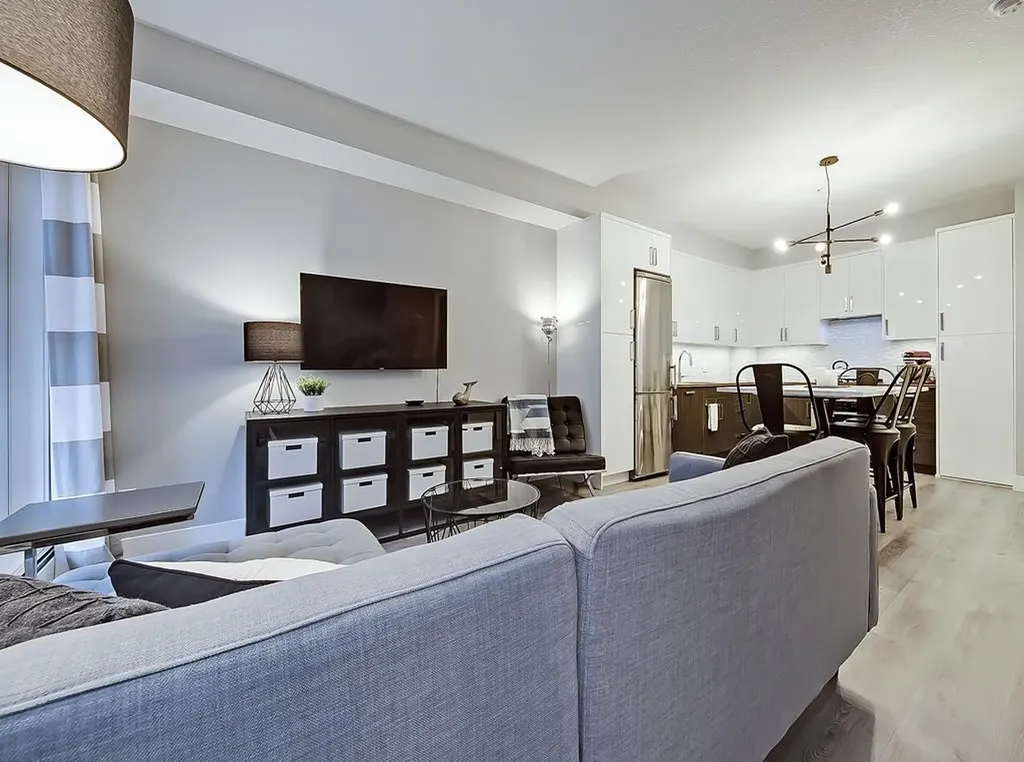 1521 26 Avenue SW Calgary AB T2T1C4