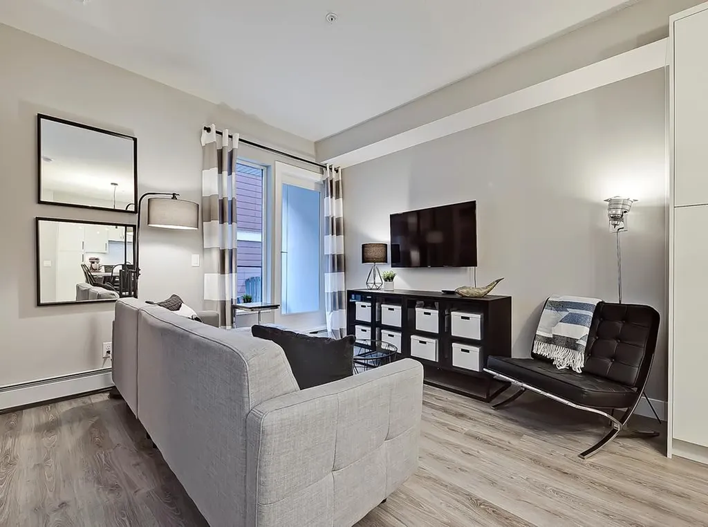 1521 26 Avenue SW Calgary AB T2T1C4