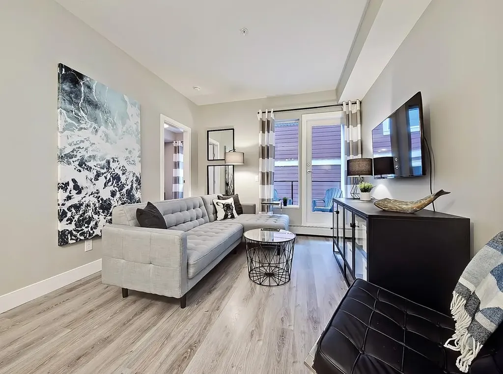 1521 26 Avenue SW Calgary AB T2T1C4