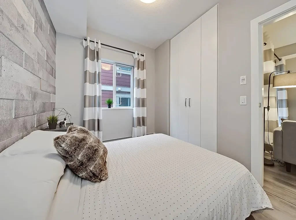 1521 26 Avenue SW Calgary AB T2T1C4