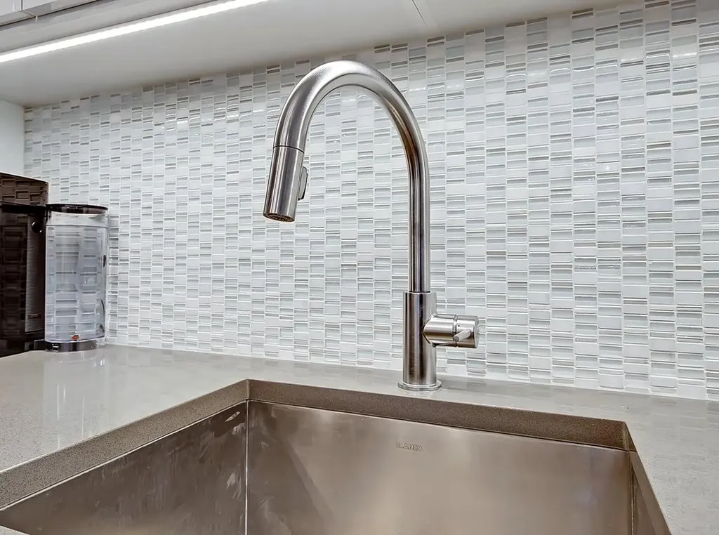 1521 26 Avenue SW Calgary AB T2T1C4