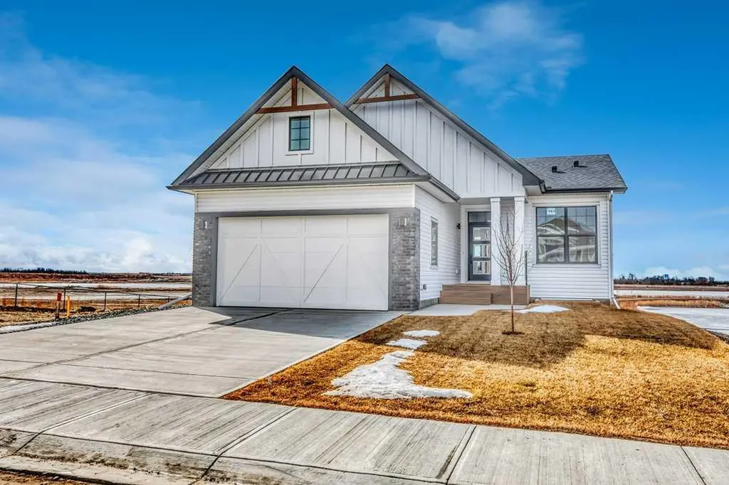 163 Lakewood Circle Strathmore AB T1P 2J4