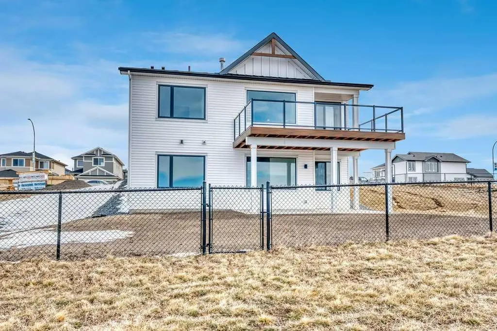 163 Lakewood Circle Strathmore AB T1P 2J4