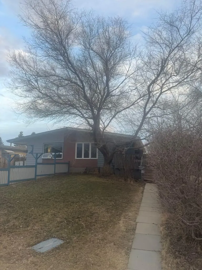 6035 59 Street Red Deer AB T4N 5L1
