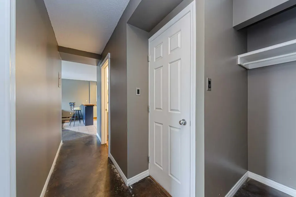117 23 Avenue SW Calgary AB T2S 0H9
