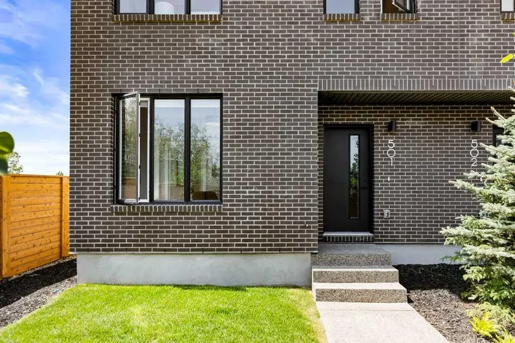 8155 8 Avenue SW Calgary AB T3H 6H9