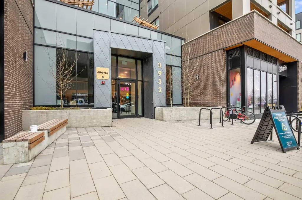 3932 University Avenue NW Calgary AB T3B 6P6