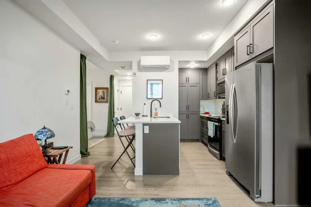 3932 University Avenue NW Calgary AB T3B 6P6