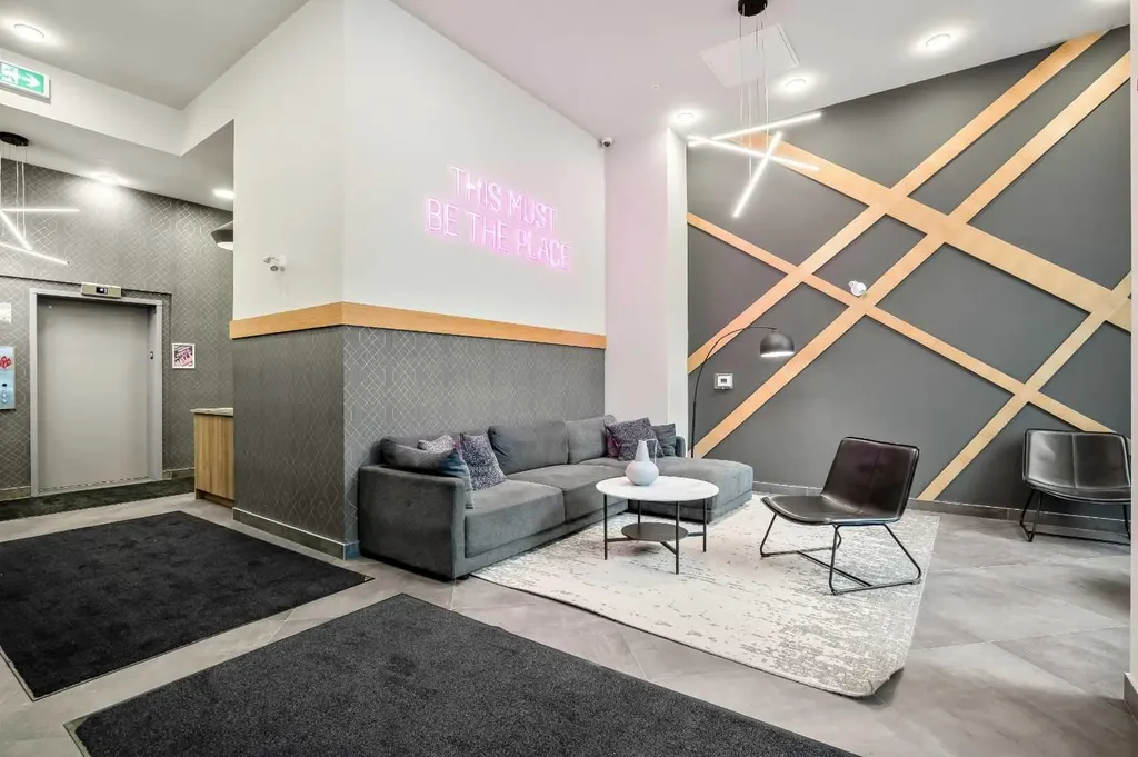 3932 University Avenue NW Calgary AB T3B 6P6