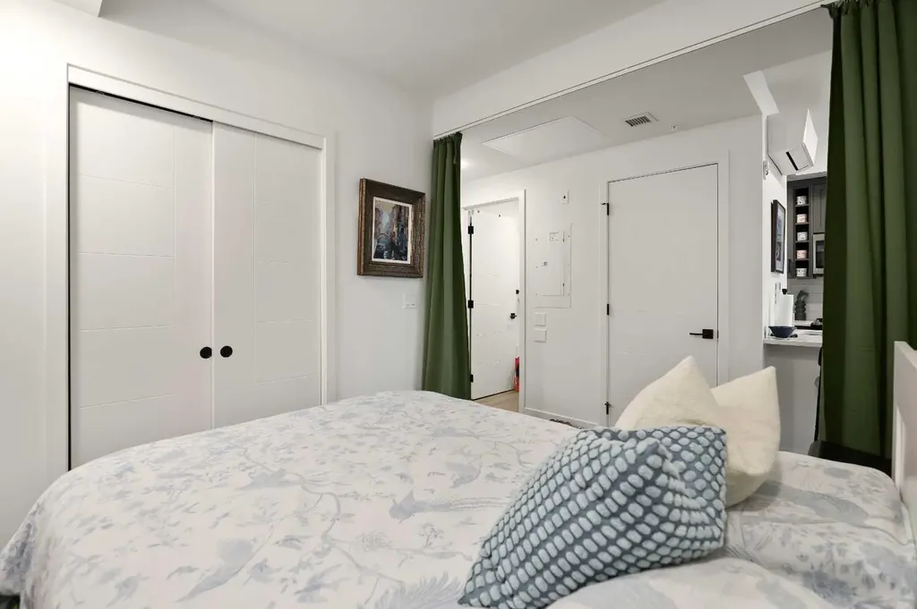 3932 University Avenue NW Calgary AB T3B 6P6