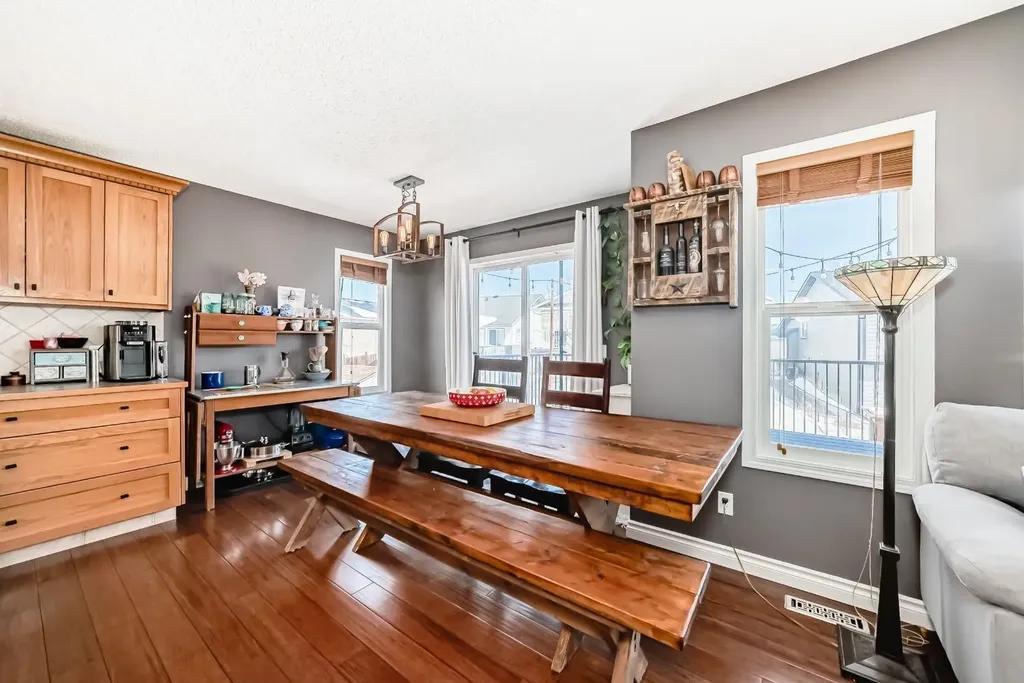 220 Hillcrest Court Strathmore AB T1P 0A4