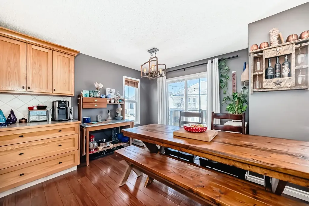 220 Hillcrest Court Strathmore AB T1P 0A4