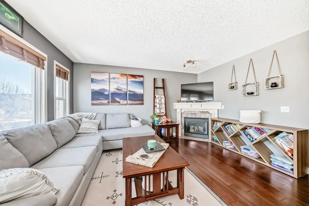 220 Hillcrest Court Strathmore AB T1P 0A4