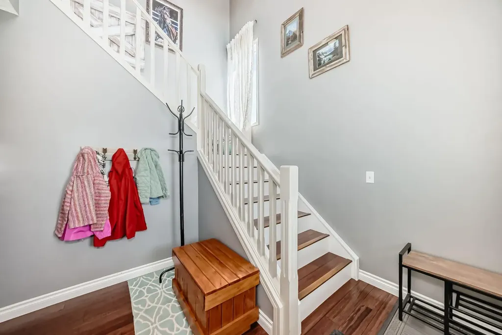 220 Hillcrest Court Strathmore AB T1P 0A4