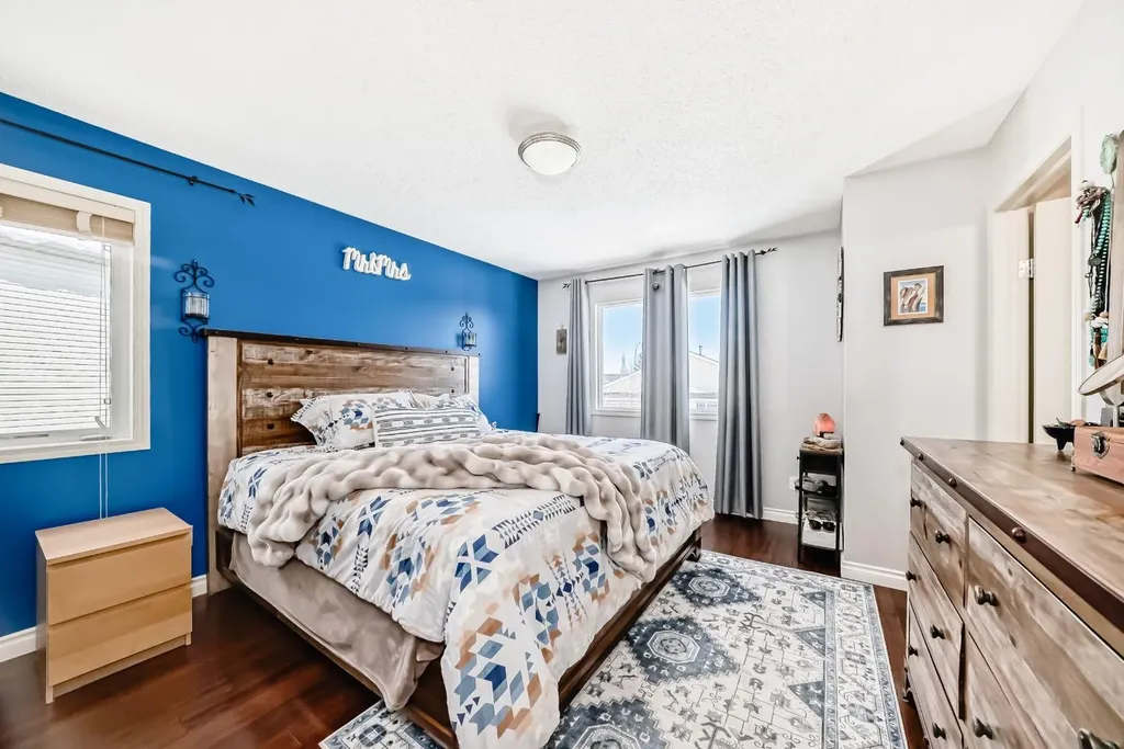 220 Hillcrest Court Strathmore AB T1P 0A4