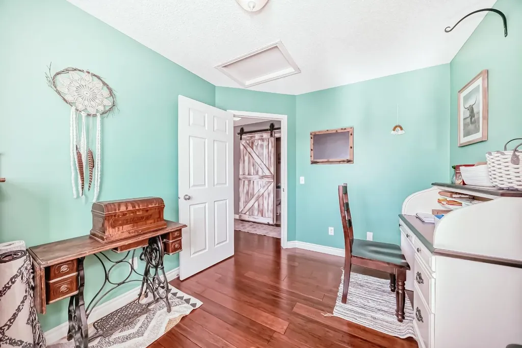 220 Hillcrest Court Strathmore AB T1P 0A4