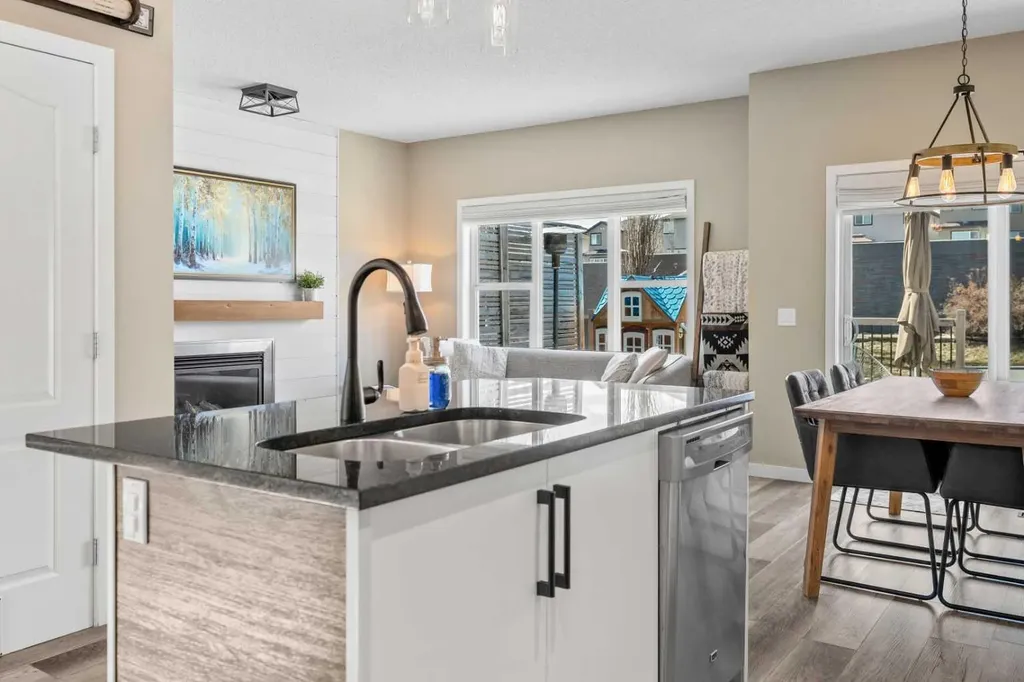 166 Sage Bank Grove NW Calgary AB T3R 0K1