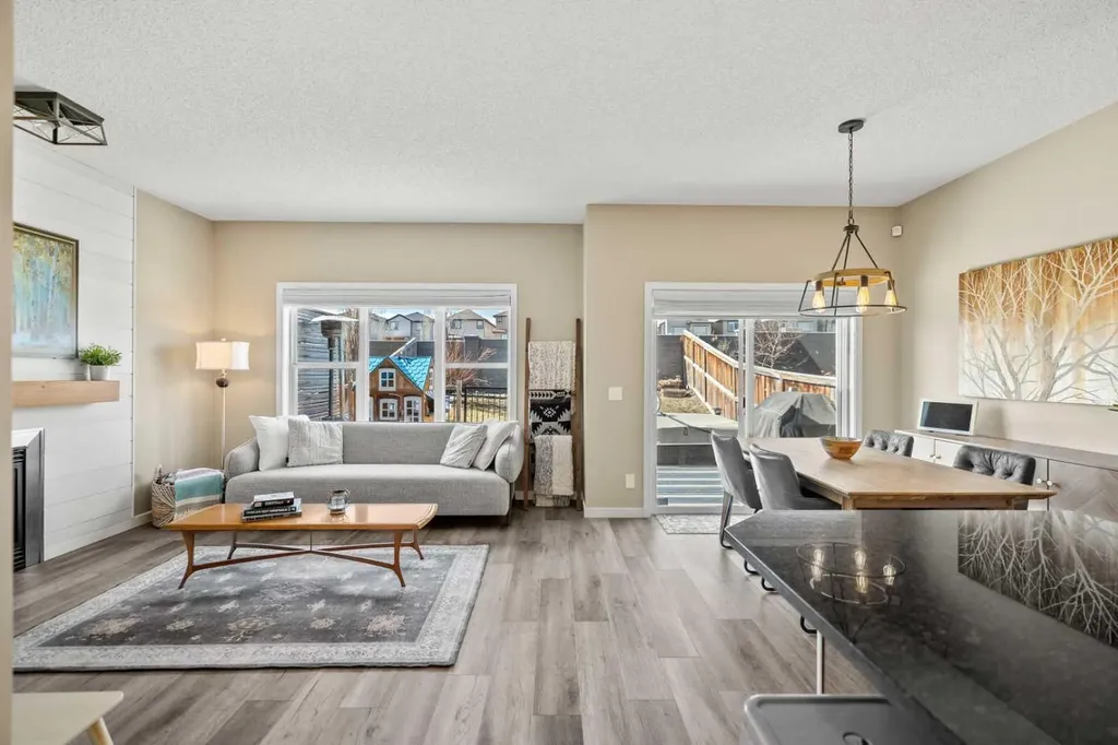 166 Sage Bank Grove NW Calgary AB T3R 0K1