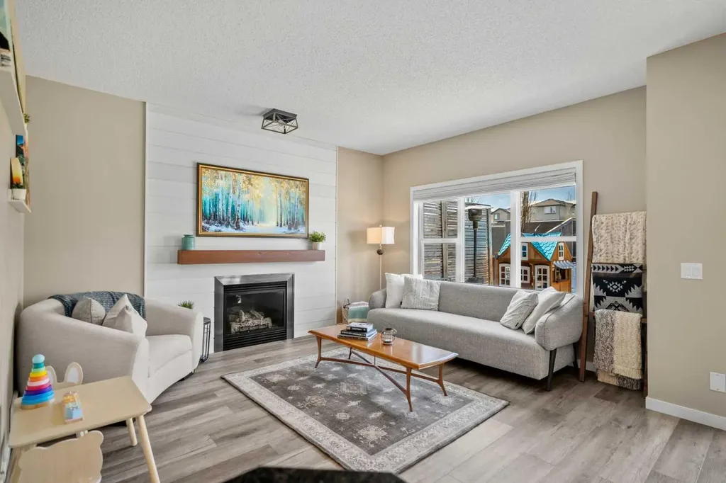 166 Sage Bank Grove NW Calgary AB T3R 0K1