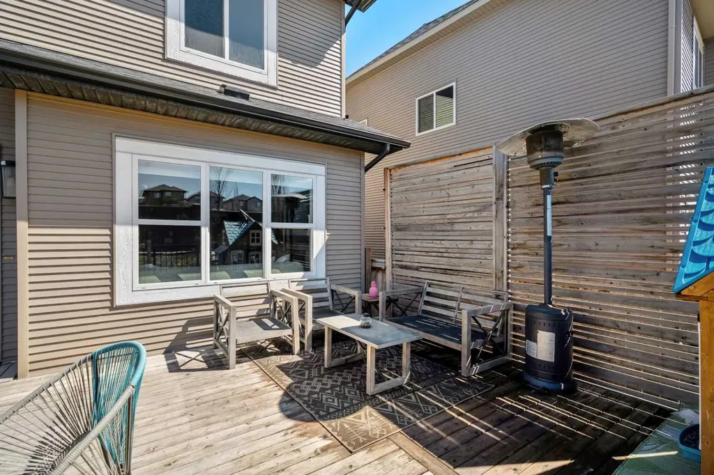 166 Sage Bank Grove NW Calgary AB T3R 0K1