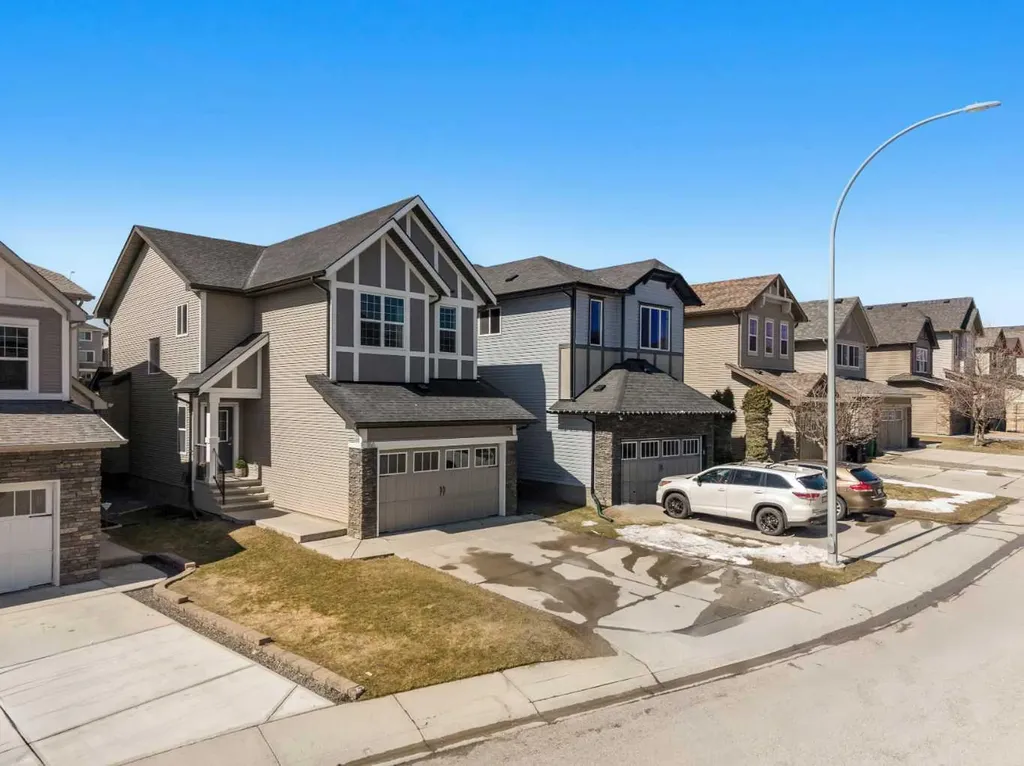 166 Sage Bank Grove NW Calgary AB T3R 0K1
