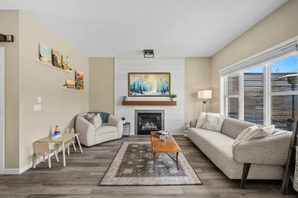 166 Sage Bank Grove NW Calgary AB T3R 0K1