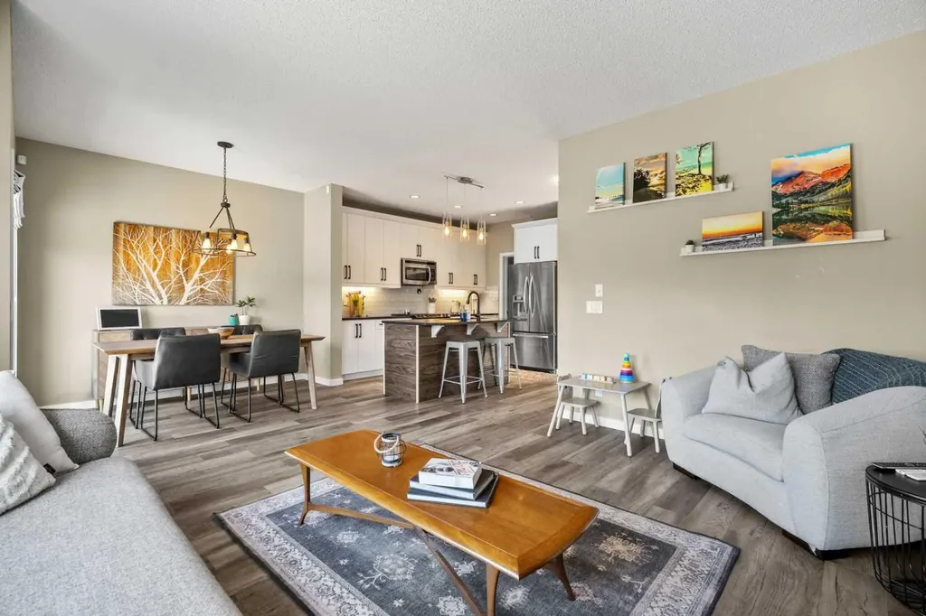 166 Sage Bank Grove NW Calgary AB T3R 0K1