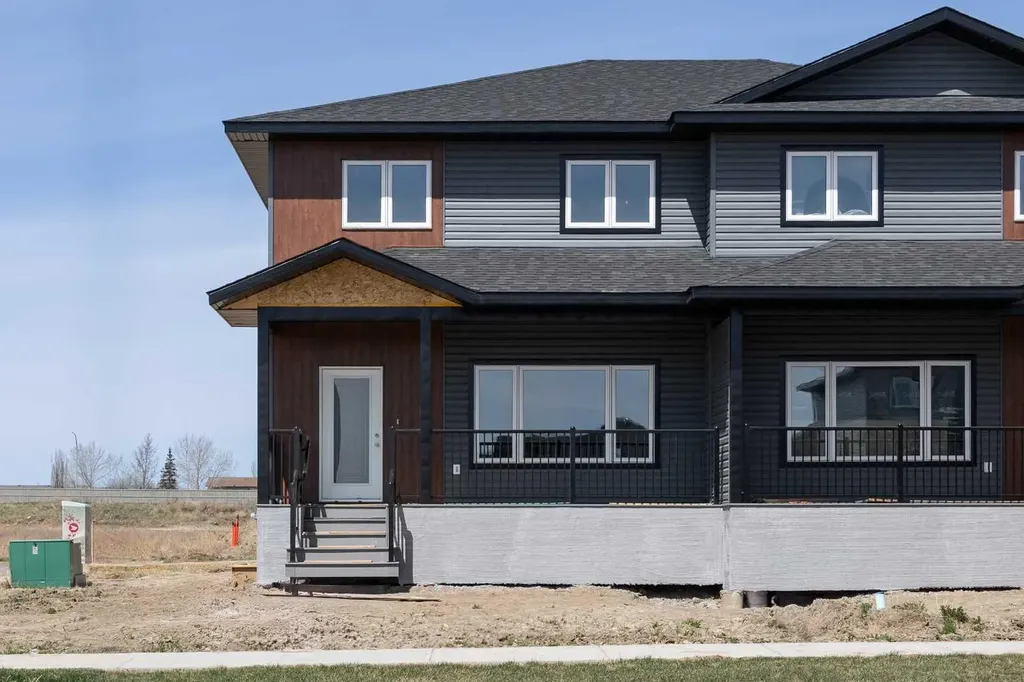 6336 26 Avenue Camrose AB T4V 5J6
