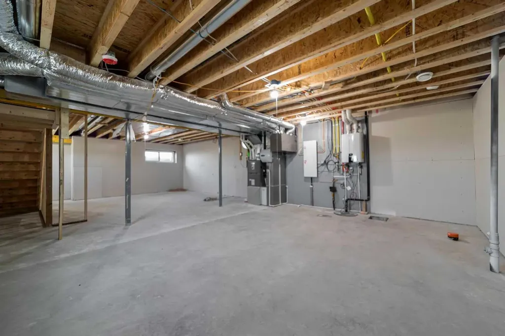 6336 26 Avenue Camrose AB T4V 5J6