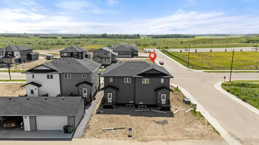 6336 26 Avenue Camrose AB T4V 5J6