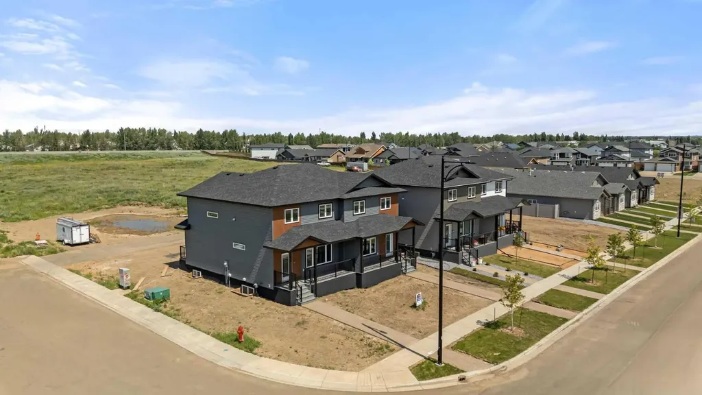 6336 26 Avenue Camrose AB T4V 5J6