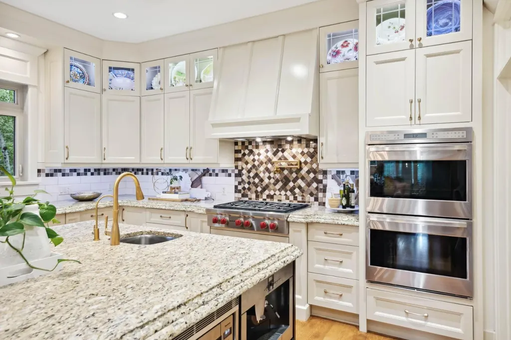 108 Posthill Drive SW Calgary AB T3H 0J1