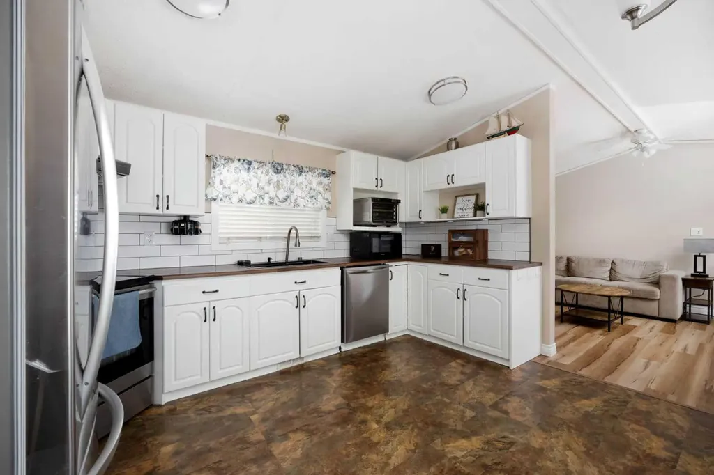 157 Grandview Crescent Fort Mcmurray AB T9H4X5