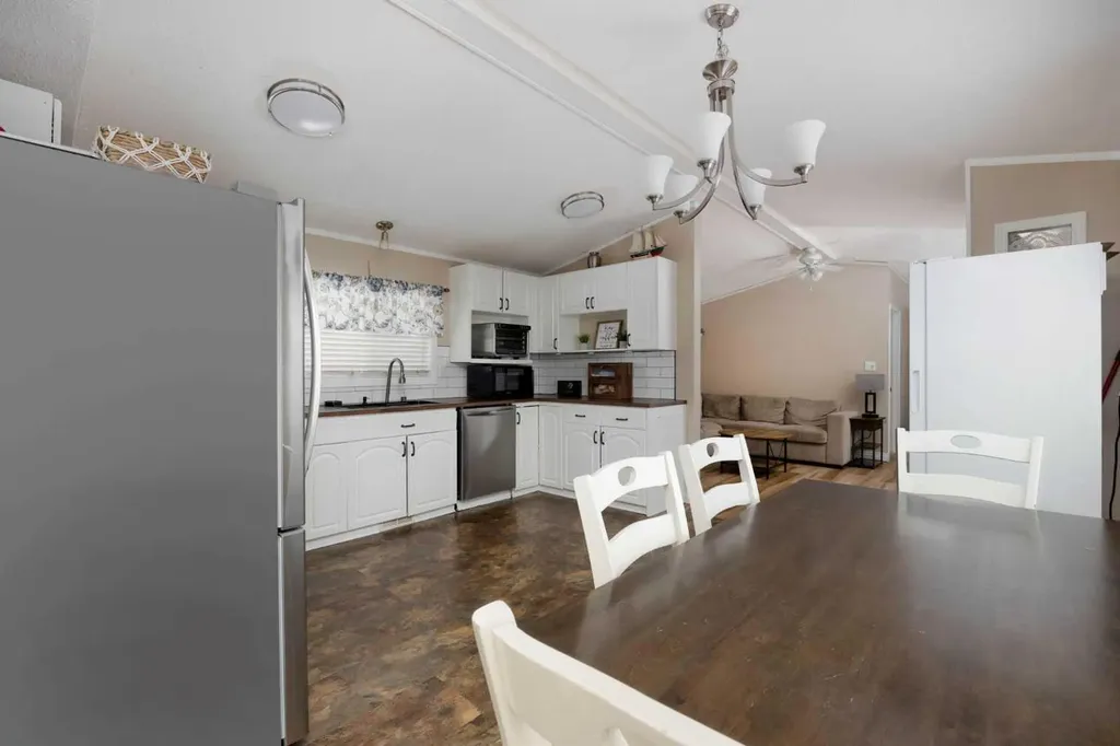 157 Grandview Crescent Fort Mcmurray AB T9H4X5