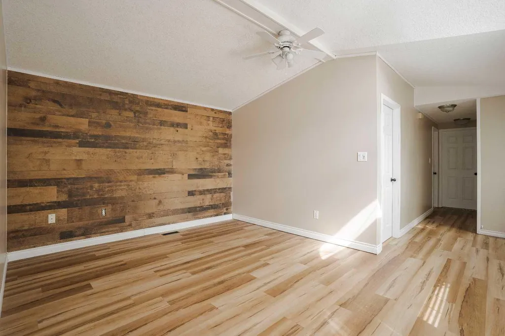 157 Grandview Crescent Fort Mcmurray AB T9H4X5