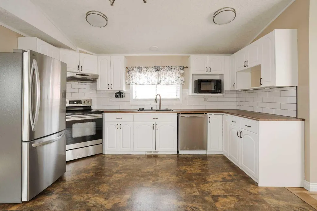 157 Grandview Crescent Fort Mcmurray AB T9H4X5