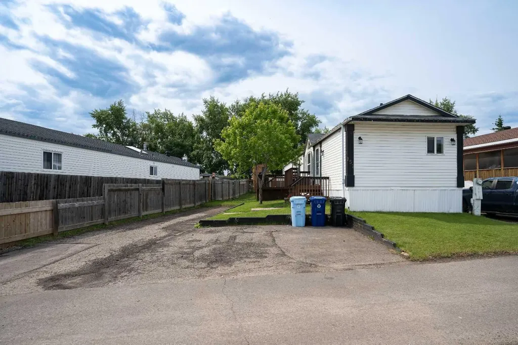 157 Grandview Crescent Fort Mcmurray AB T9H4X5