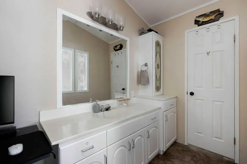 157 Grandview Crescent Fort Mcmurray AB T9H4X5