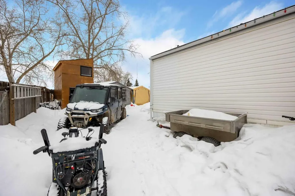 157 Grandview Crescent Fort Mcmurray AB T9H4X5